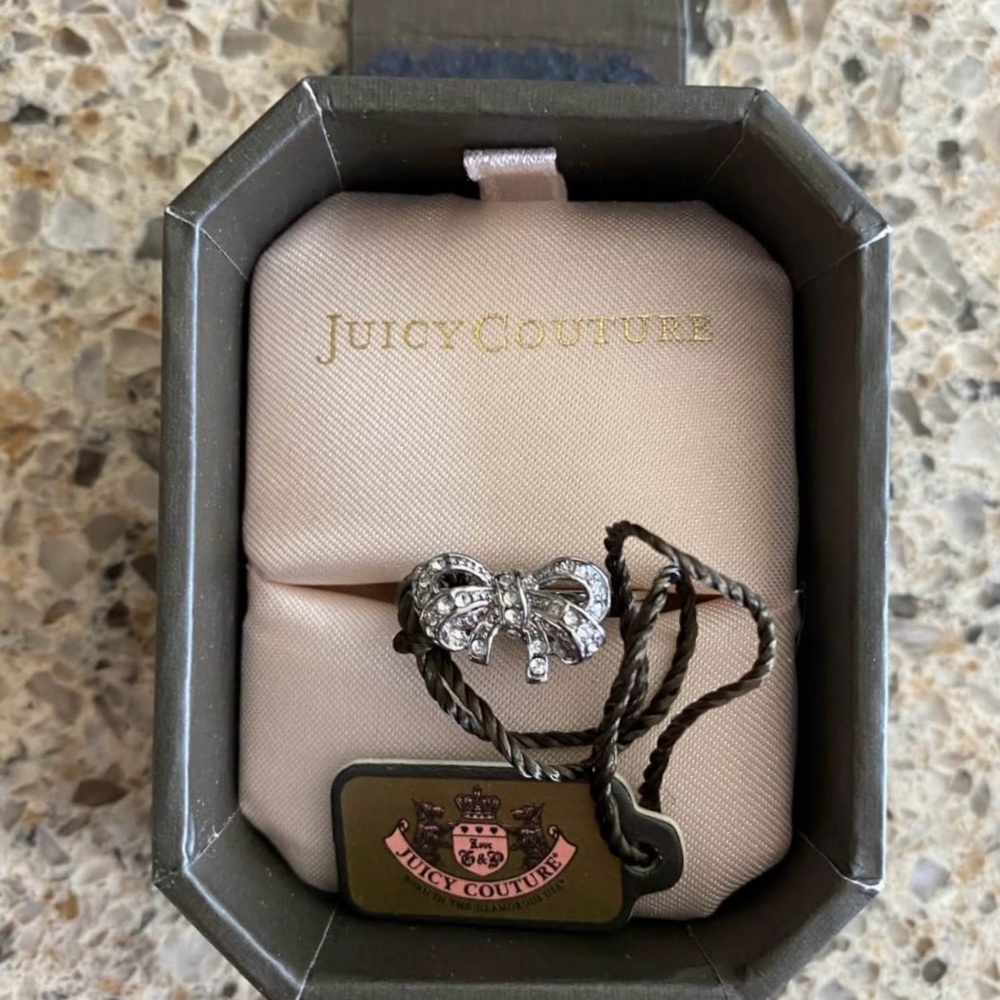 Juicy Couture Sparkling Silver Bow Ring